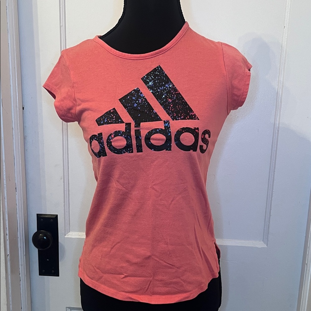 Adidas Coral Tee with Black Logo girls 10/12